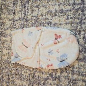Cudlie Plush Swaddle NWOT